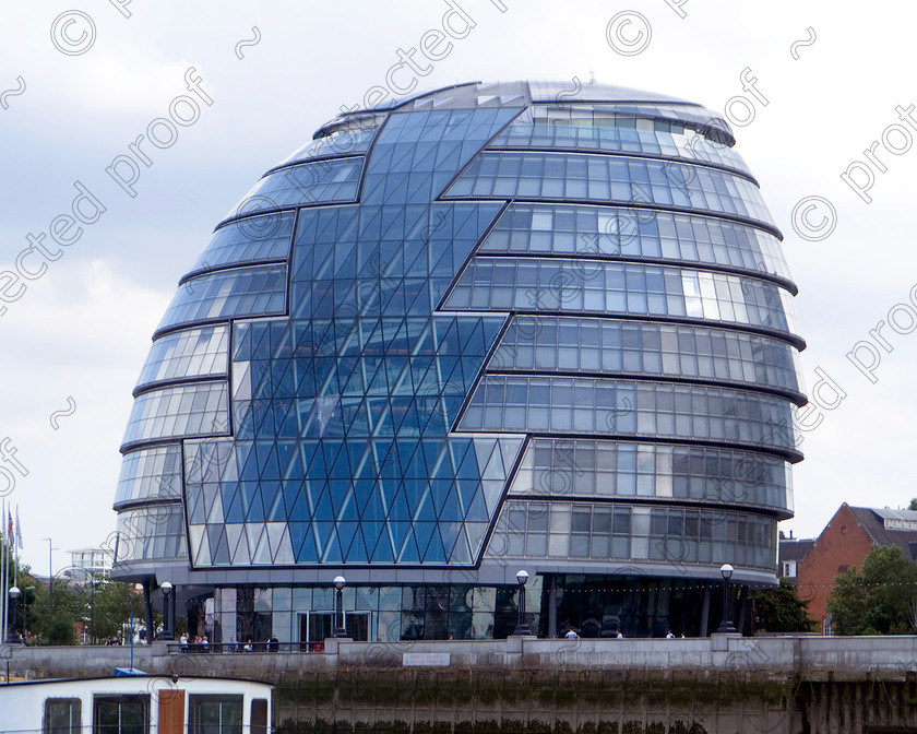 Riveer Thames 6 
 City Hall, London 
 Keywords: UK, England, Britain, City Hall, London, city, cities, capital cities, travel, tourism, modern, architecture, glass, Norman Foster, River Thames, river, Pool of London, Greater London Council, Southwark,